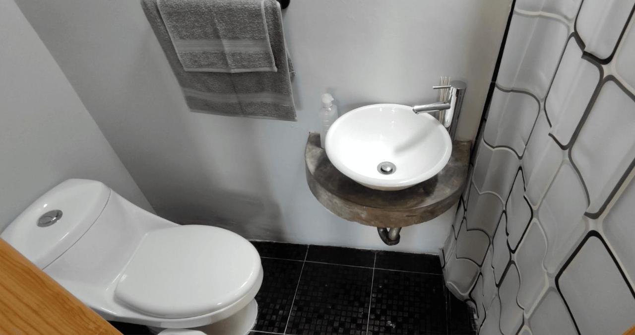 Habitaciones Privadas Con Bano Propio En Una Zona Segura Y Centrica De Guadalajara. Экстерьер фото
